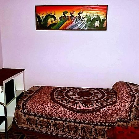 Three Rooms Near Central Station Катания Екстериор снимка