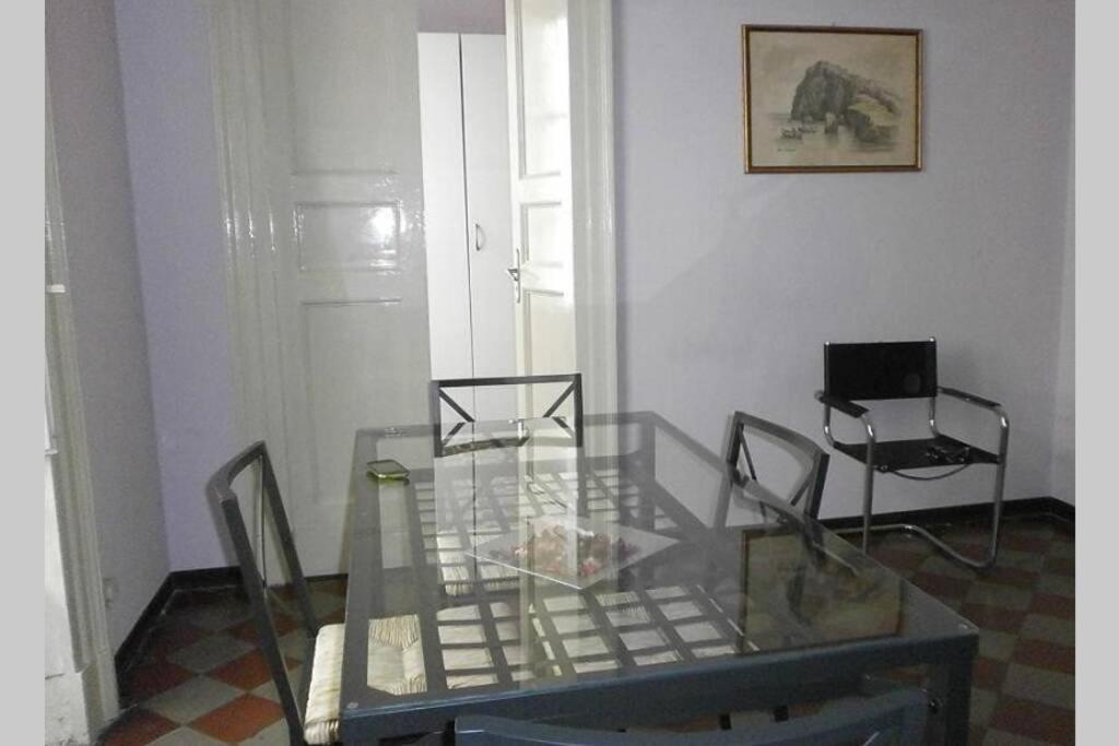 Three Rooms Near Central Station Катания Екстериор снимка