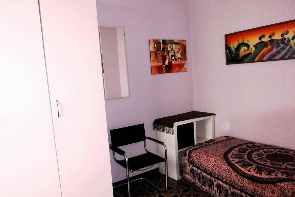 Three Rooms Near Central Station Катания Екстериор снимка